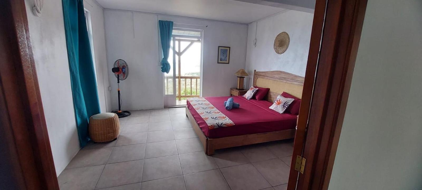 Chez Laineda Le Bijou Mourouk Rodrigues Bed & Breakfast Port South East Екстериор снимка